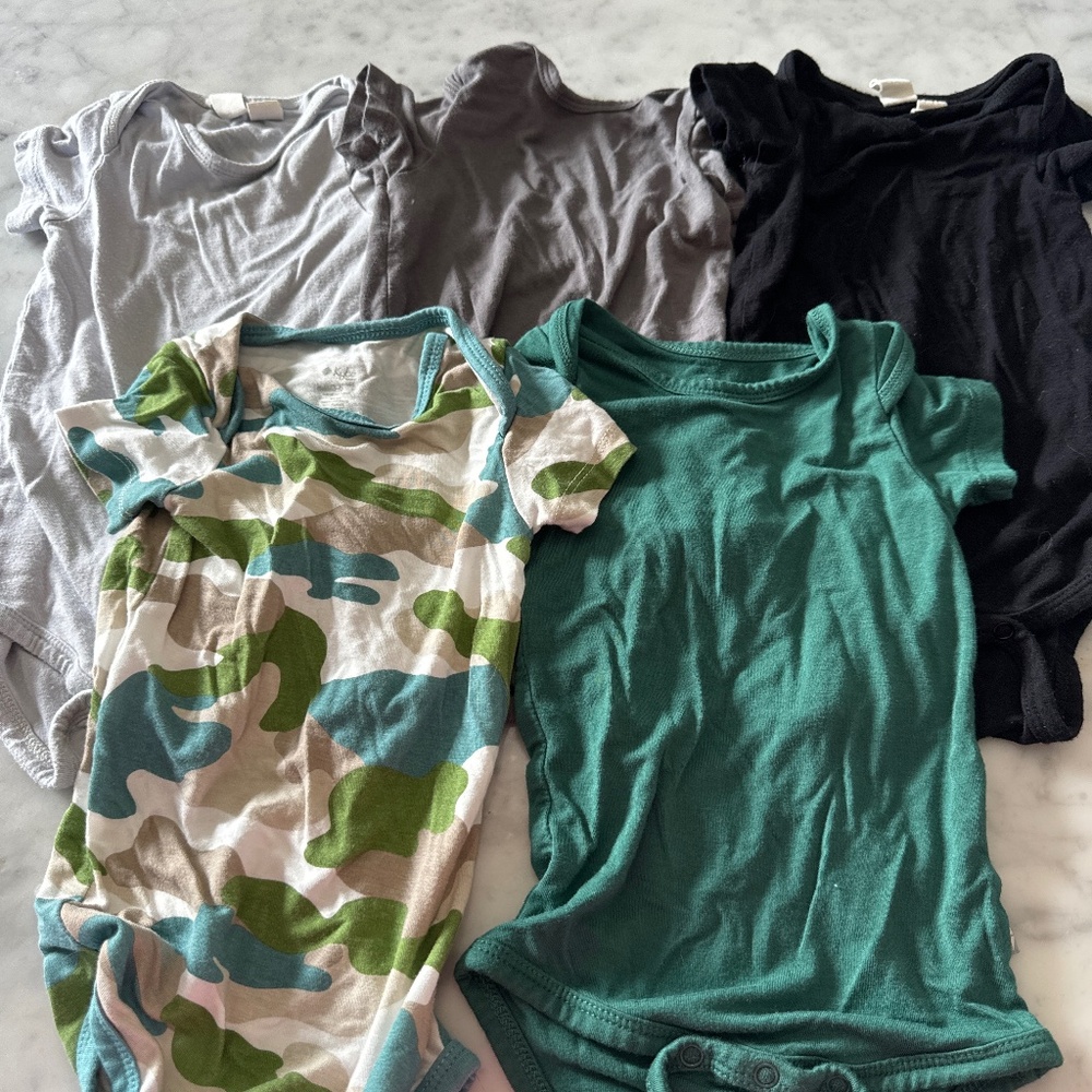 Set of kyte onesies